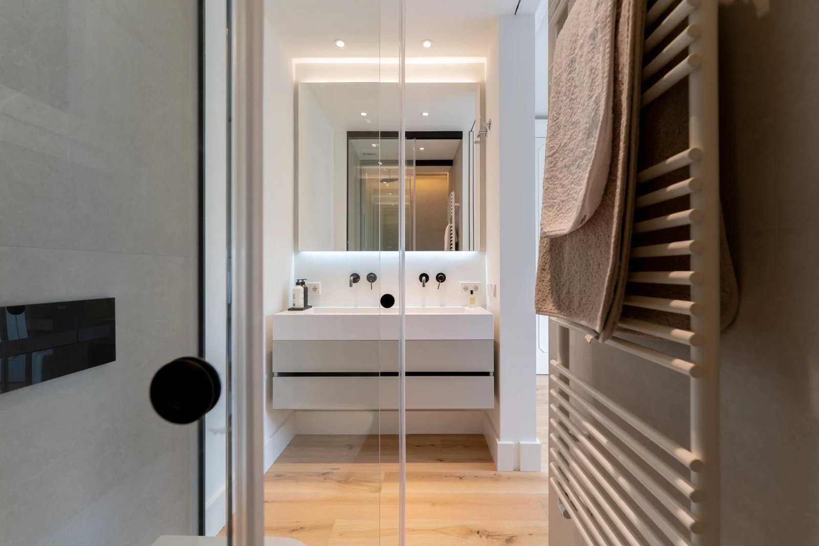 Unique And Exclusive Apartment Right In Front Of The Prado Museum Apartment in Retiro, Madrid, Spain 1 - 15253003