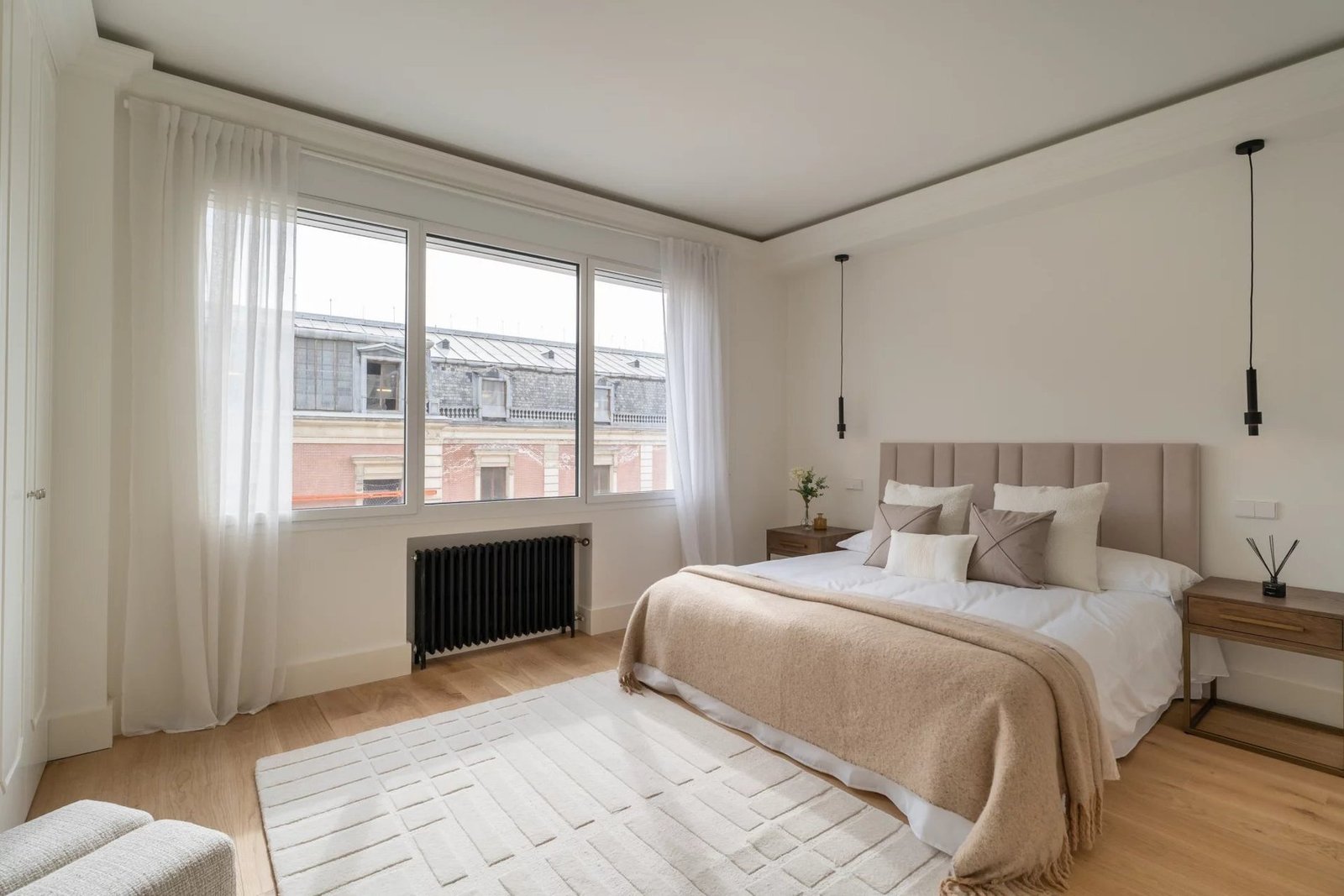 Unique And Exclusive Apartment Right In Front Of The Prado Museum Apartment in Retiro, Madrid, Spain 1 - 15253003