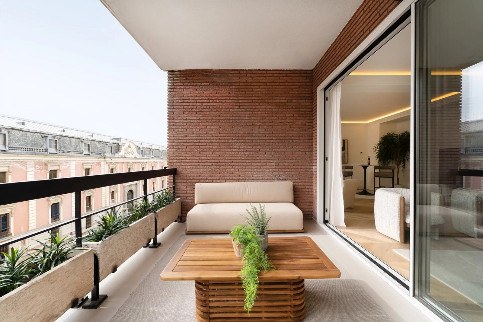 Unique And Exclusive Apartment Right In Front Of The Prado Museum Apartment in Retiro, Madrid, Spain 1 - 15253003