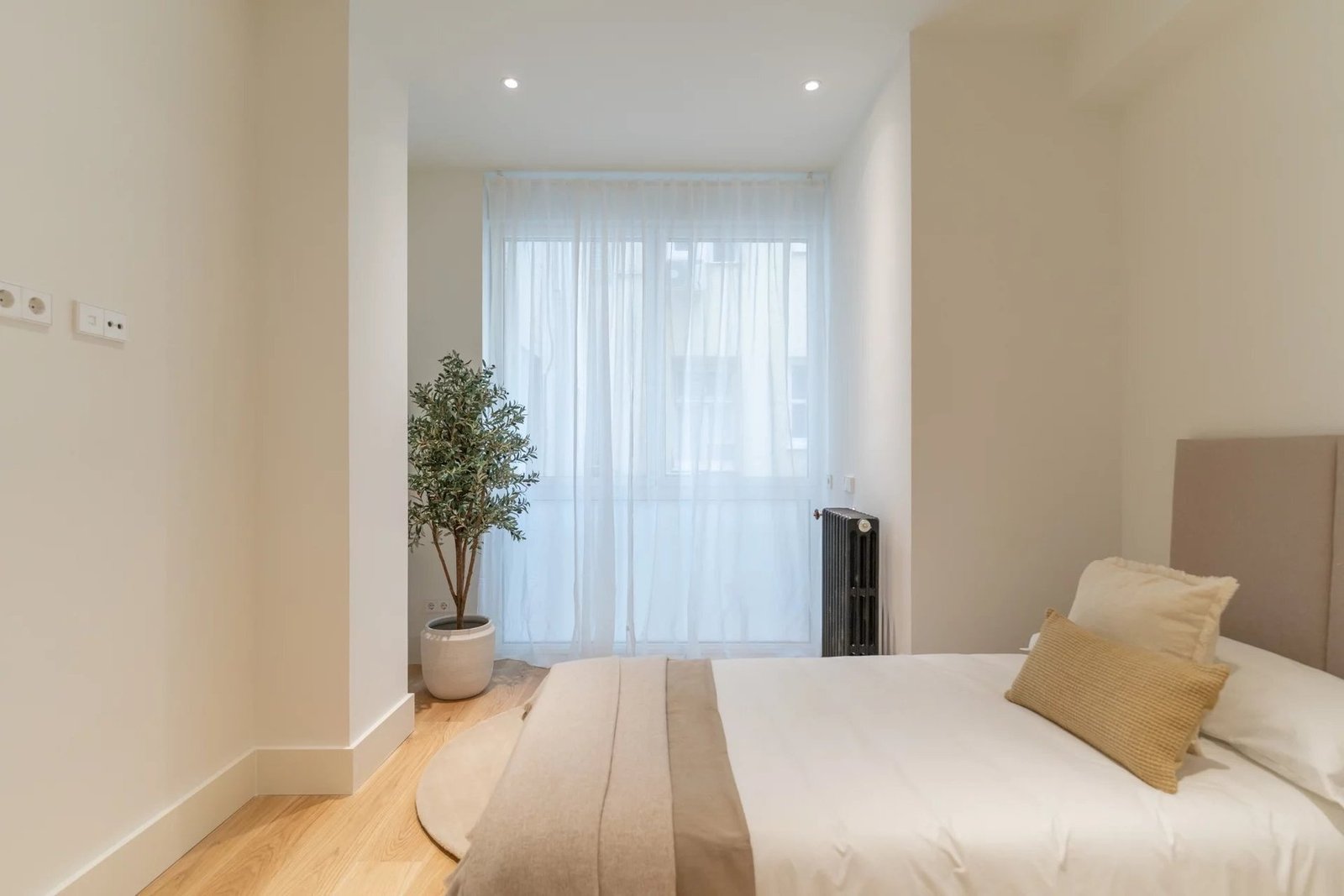 Unique And Exclusive Apartment Right In Front Of The Prado Museum Apartment in Retiro, Madrid, Spain 1 - 15253003