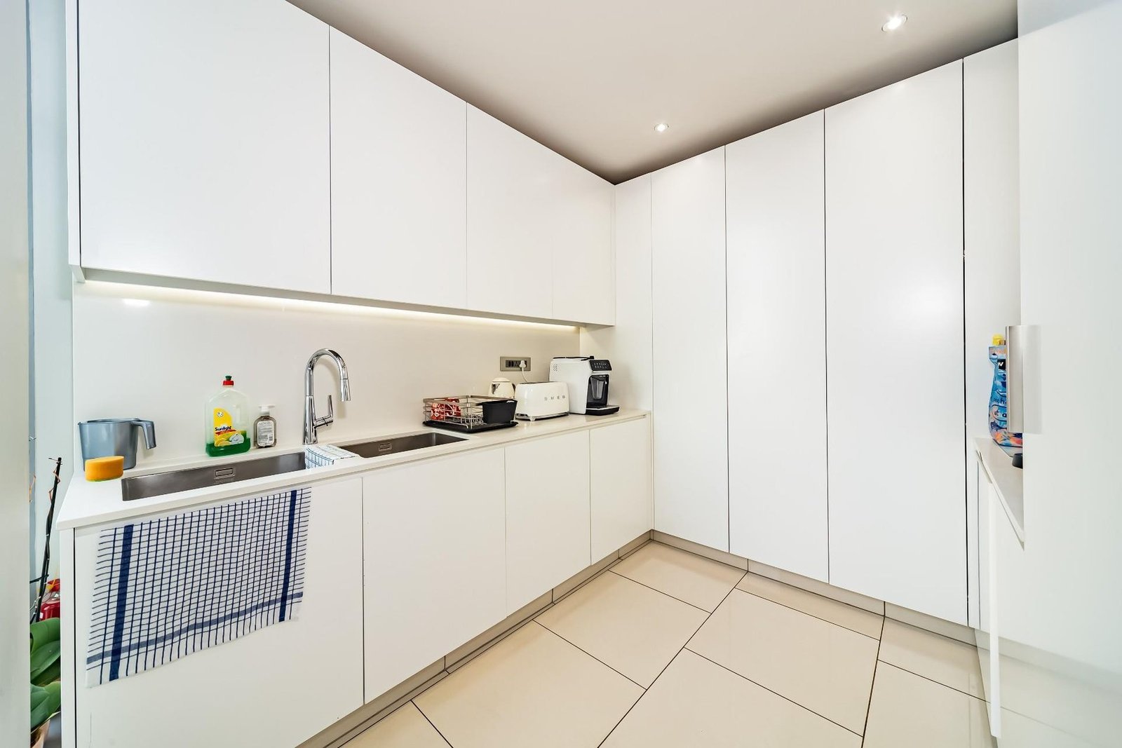 Apartment Sandton Apartment in Sandton, Gauteng, South Africa 1 - 15853720