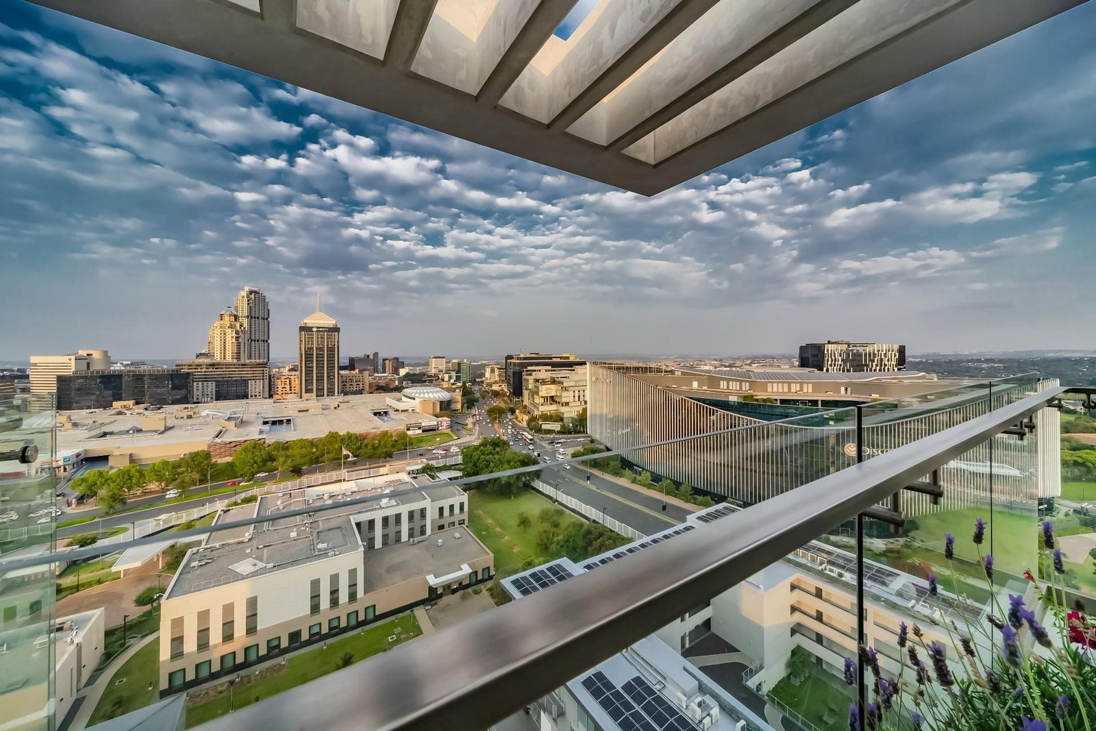 Apartment Sandton Apartment in Sandton, Gauteng, South Africa 1 - 15853720