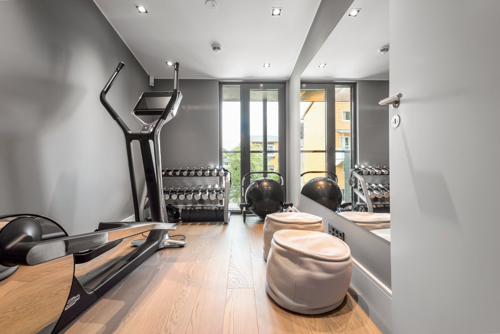 Exquisite Luxury Penthouse In Oslo’s Prestigious Skøyen/Madserud Neighborhood Apartment in Ullern, Oslo, Norway