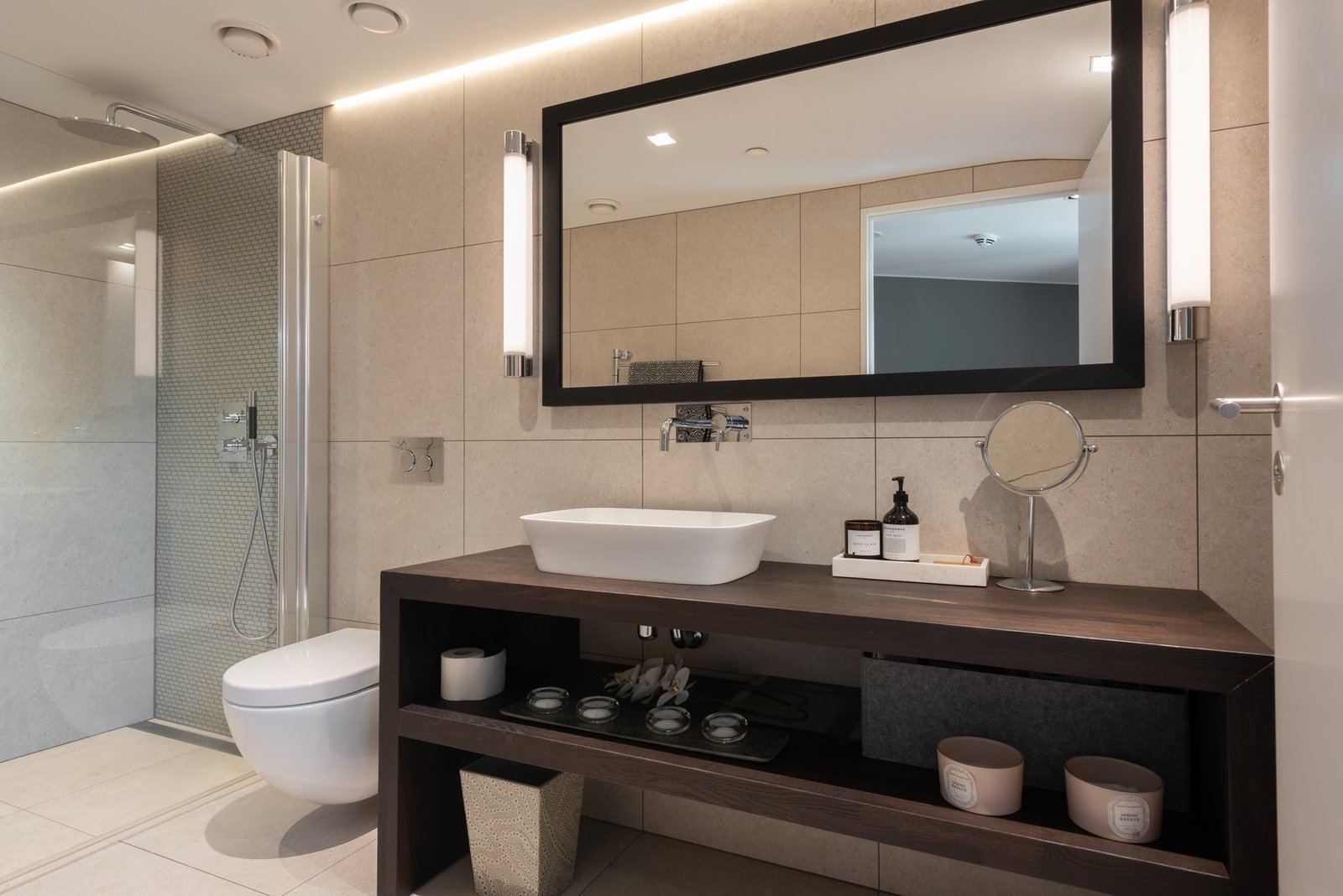 Exquisite Luxury Penthouse In Oslo’s Prestigious Skøyen/Madserud Neighborhood Apartment in Ullern, Oslo, Norway