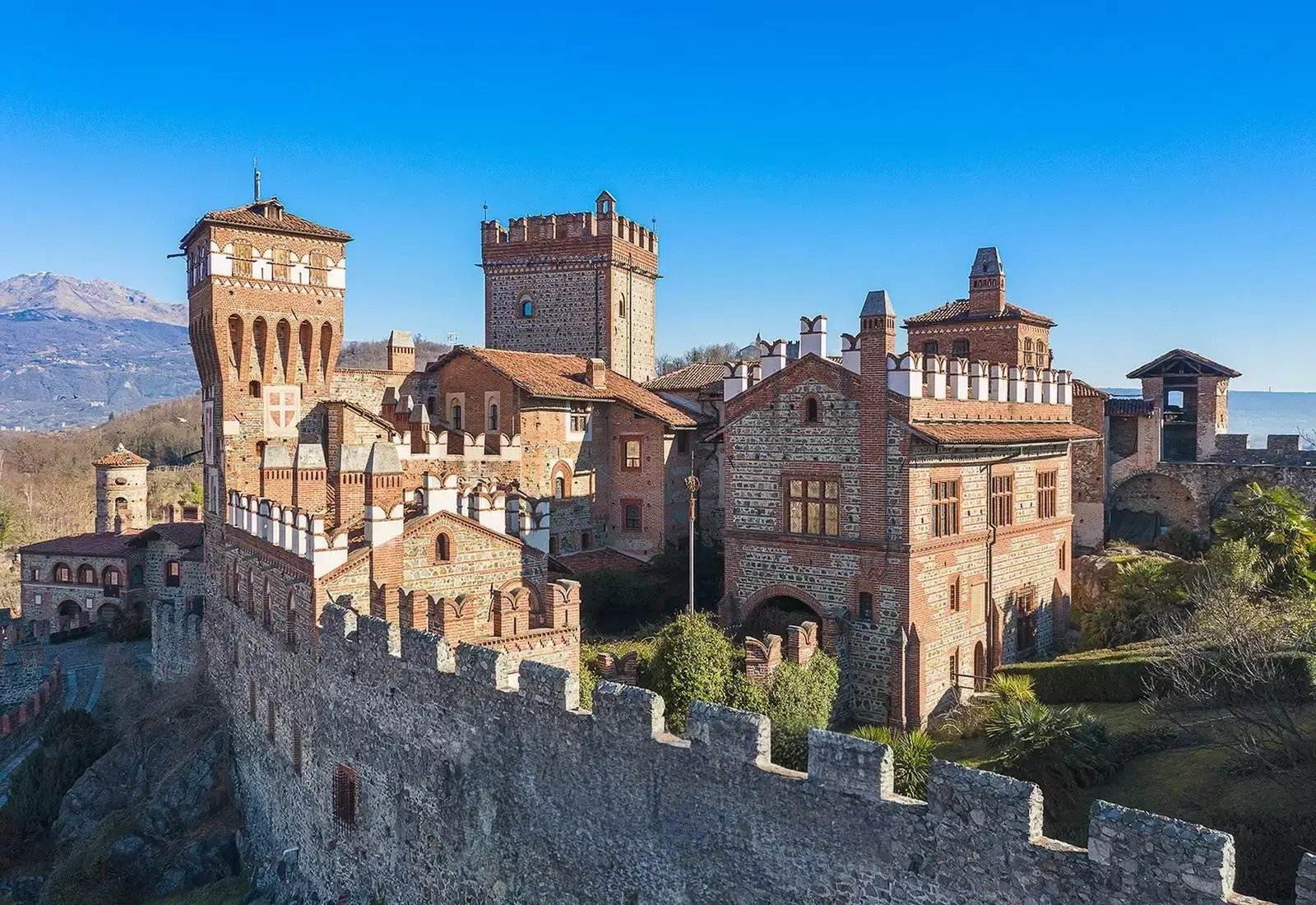 Historic Castle At The Foot Of The Alps Castle in Pavone Canavese, Piedmont, Italy 1 - 15035335