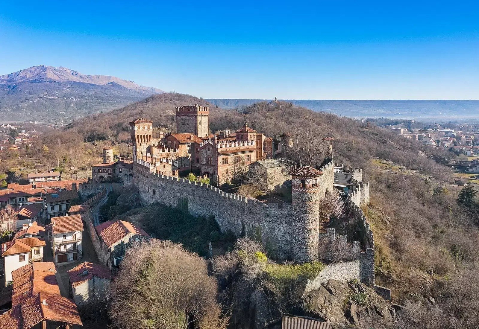 Historic Castle At The Foot Of The Alps Castle in Pavone Canavese, Piedmont, Italy 1 - 15035335