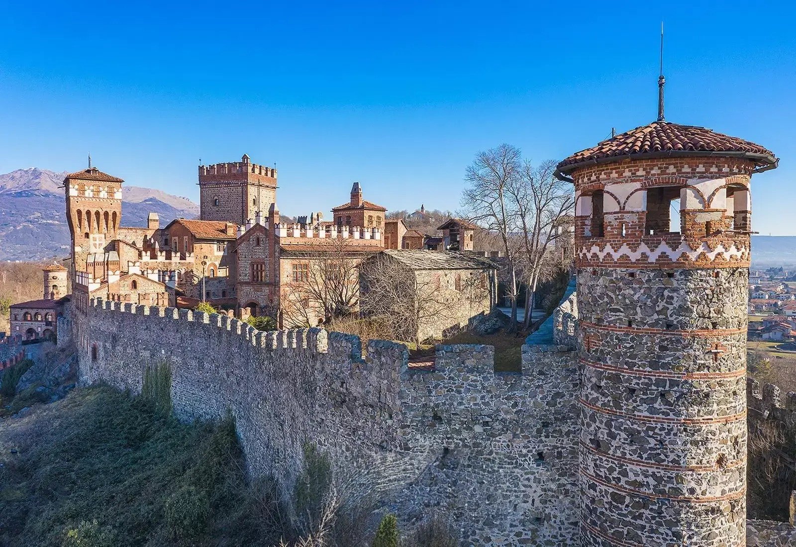 Historic Castle At The Foot Of The Alps Castle in Pavone Canavese, Piedmont, Italy 1 - 15035335