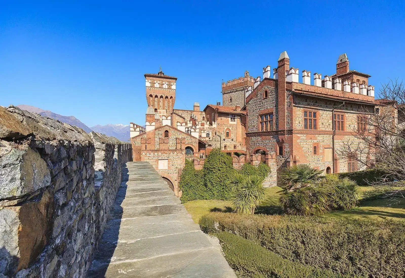 Historic Castle At The Foot Of The Alps Castle in Pavone Canavese, Piedmont, Italy 1 - 15035335