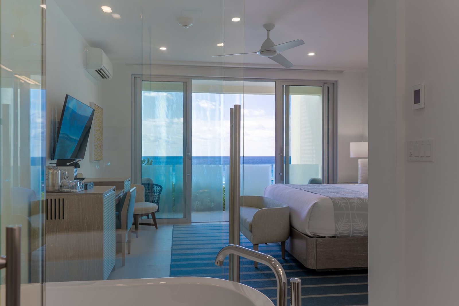 Oceanfront Three Bedroom Residence | Azura Bermuda Condo in Mount Pleasant, Paget Parish, Bermuda 1 - 16119024