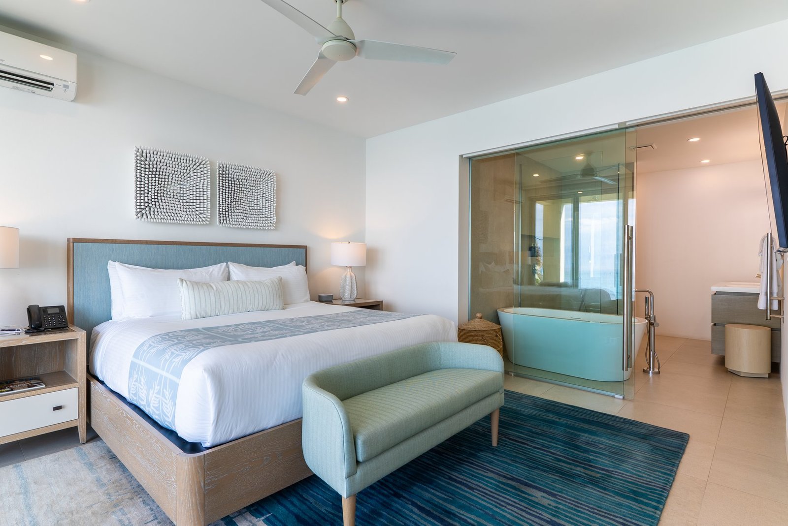Oceanfront Three Bedroom Residence | Azura Bermuda Condo in Mount Pleasant, Paget Parish, Bermuda 1 - 16119024