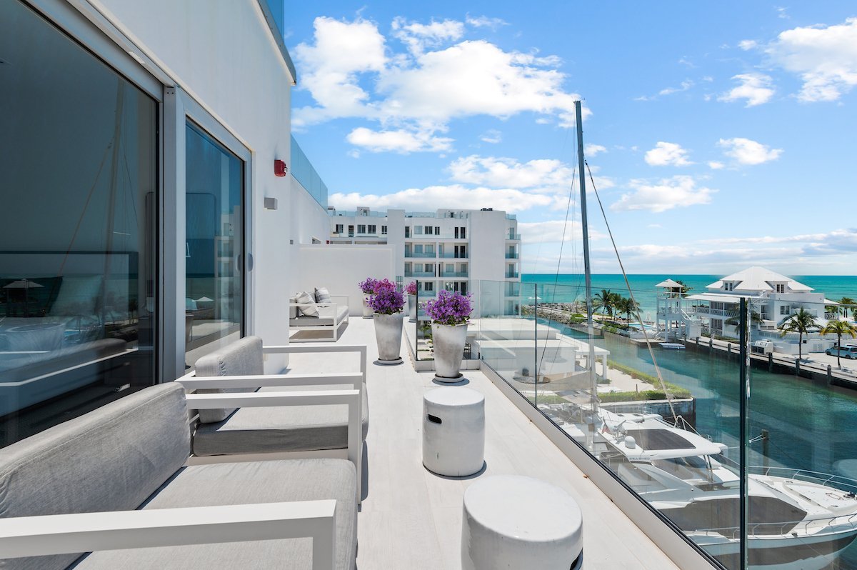 3 Bedrooms Condominium – The Bahamas Condo in Nassau, New Providence, The Bahamas 1 - 15746515