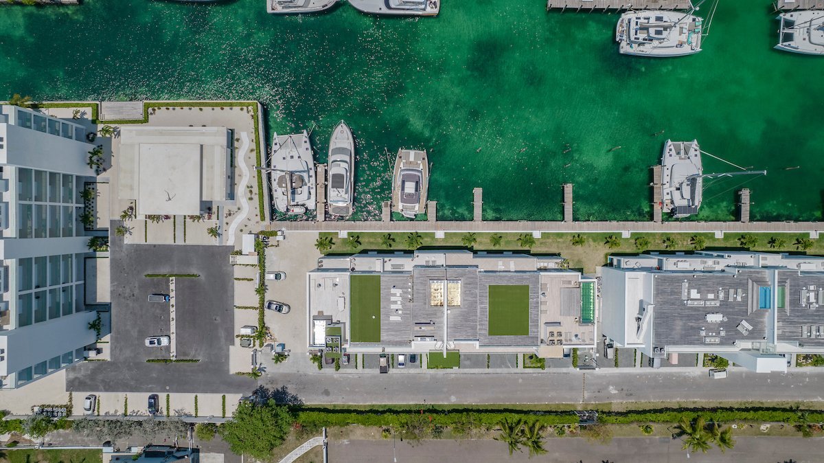 3 Bedrooms Condominium – The Bahamas Condo in Nassau, New Providence, The Bahamas 1 - 15746515