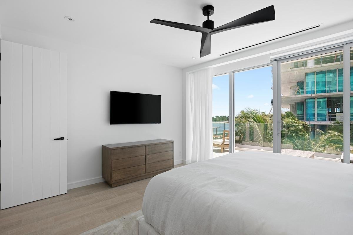 2 Bedrooms Condominium – The Bahamas Condo in Nassau, New Providence, The Bahamas 1 - 15980777