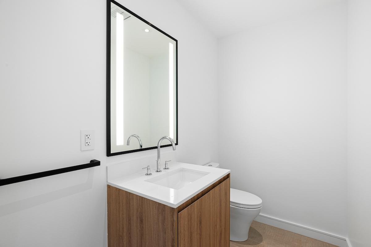 2 Bedrooms Condominium – The Bahamas Condo in Nassau, New Providence, The Bahamas 1 - 15980777