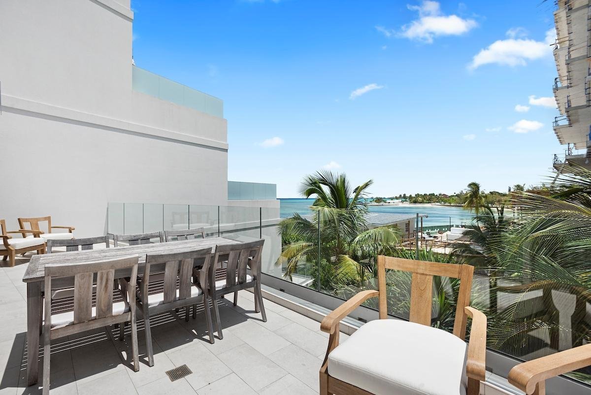 2 Bedrooms Condominium – The Bahamas Condo in Nassau, New Providence, The Bahamas 1 - 15980777