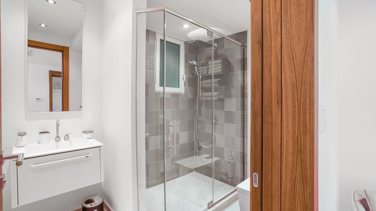 Aqualina Beach Club Luxury Condo Condo in Simpson Bay, Sint Maarten 1 - 15362138