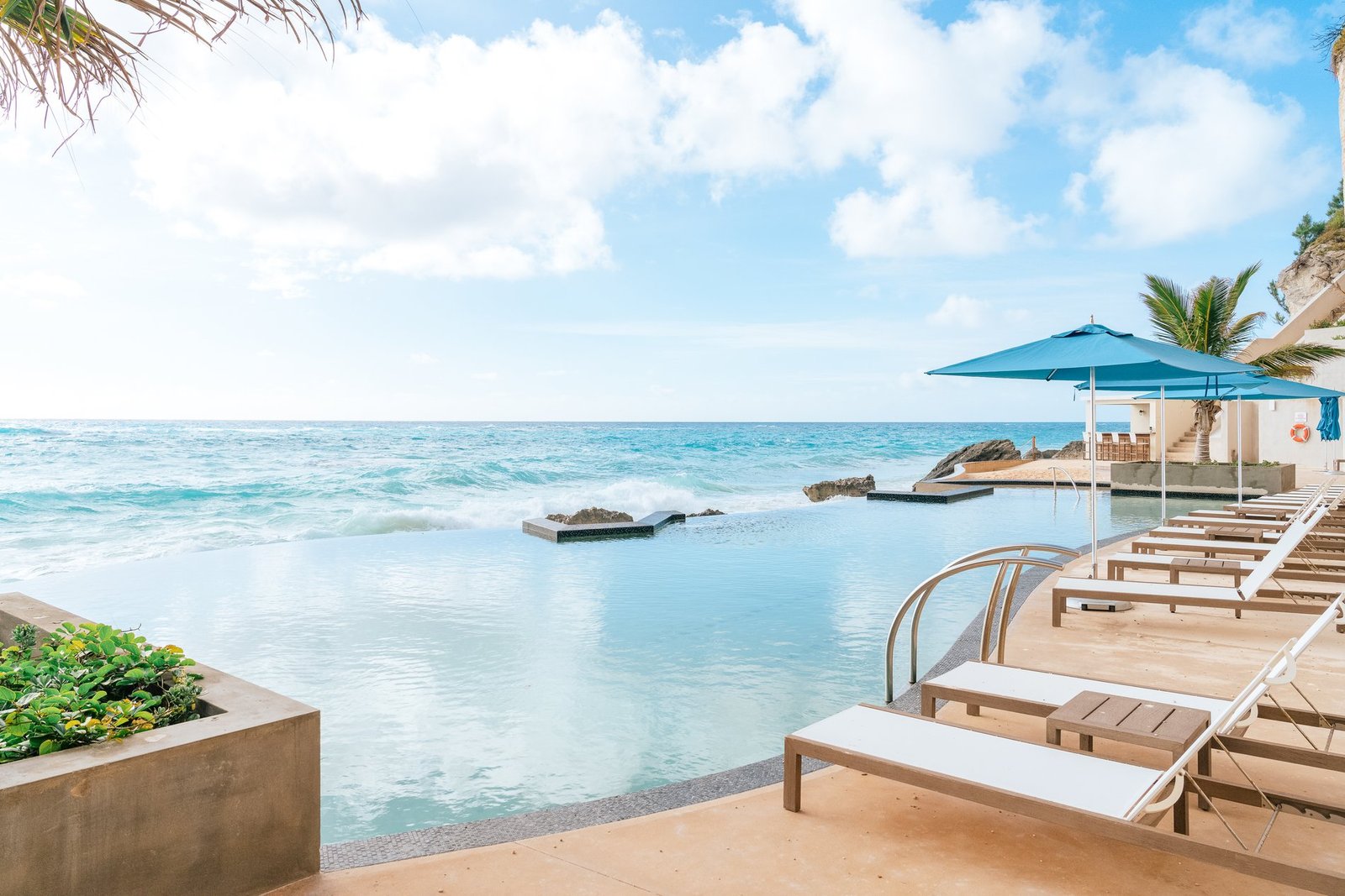 Three Bedroom Residence With Ocean Views | Azura Bermuda Condo in Warwick Parish, Bermuda 1 - 15163099