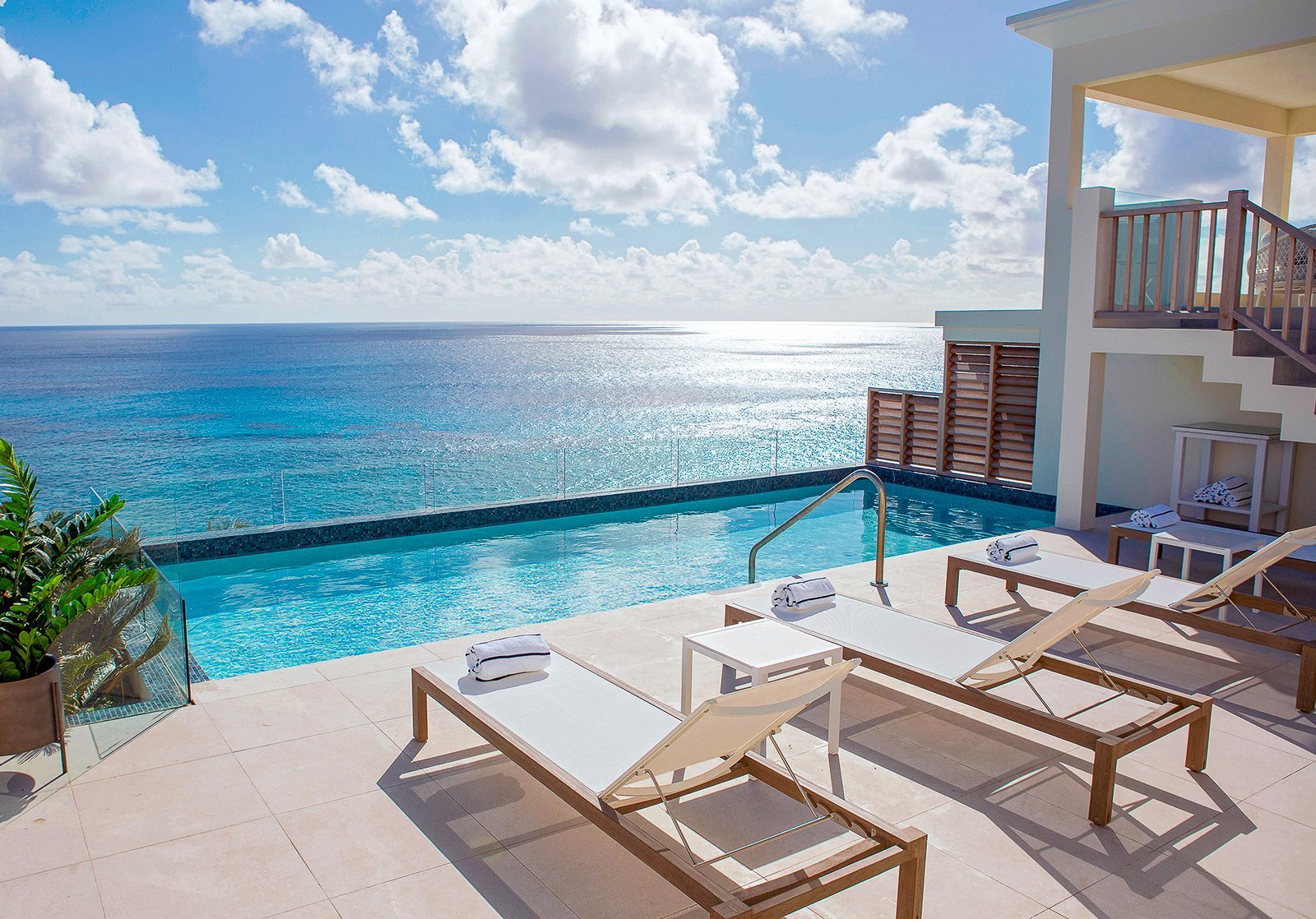 Three Bedroom Ocean View Penthouse Residence | Azura Bermuda Condo in Warwick Parish, Bermuda 1 - 15163701