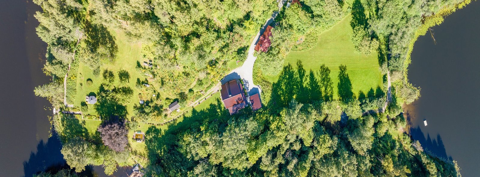 A Breathtaking Property With Historic Charm By The Golf Course | 23 Acres Of Lakeside Land Country House in Asker, Akershus, Norway 1 - 14970192