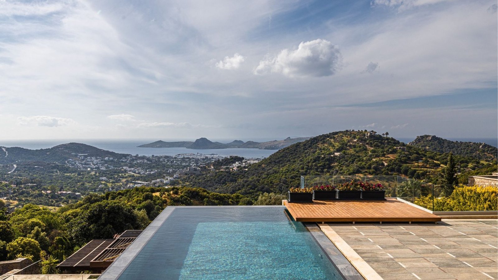 Yalikavak’s Most Stylish, Impeccably Designed Mansion Estate With Full Sea & Marina Views! Estate in Bodrum, Muğla, Turkey 1 - 14491703