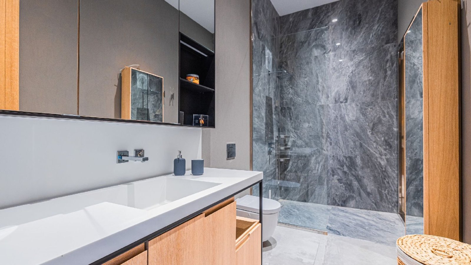 Yalikavak’s Most Stylish, Impeccably Designed Mansion Estate With Full Sea & Marina Views! Estate in Bodrum, Muğla, Turkey 1 - 14491703