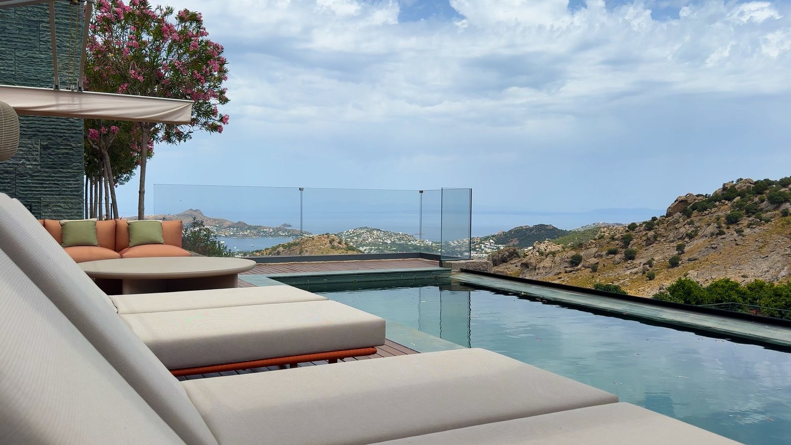 Welcome To Yalikavak’s Masterpiece Estate, Prime Real Estate With All Your Vip Amenities! Estate in Bodrum, Muğla, Turkey 1 - 14514114