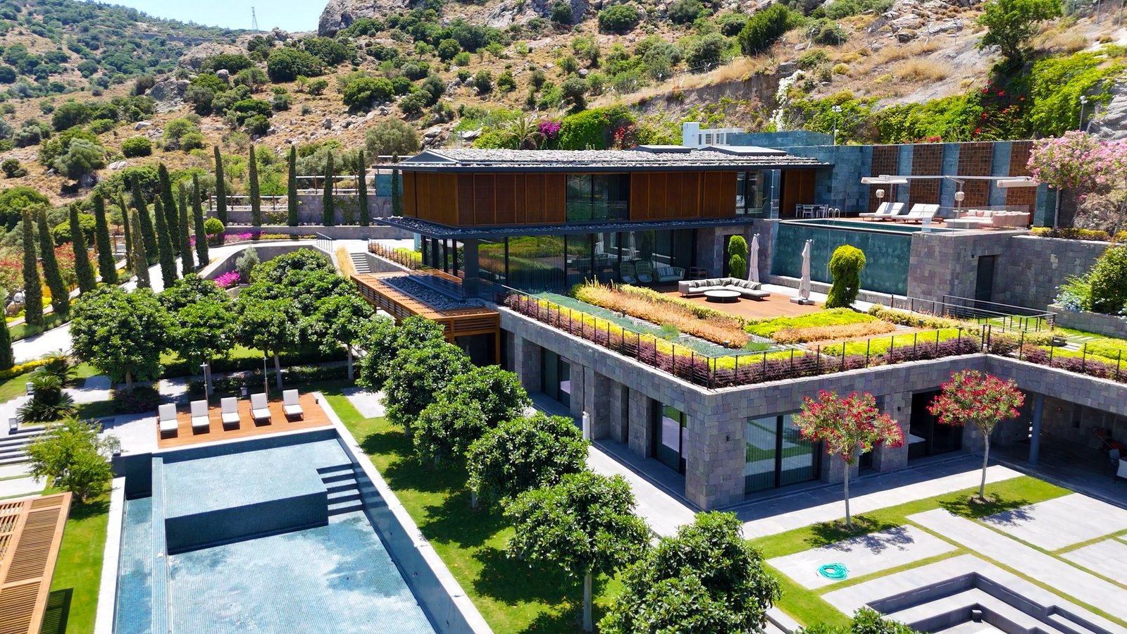 Welcome To Yalikavak’s Masterpiece Estate, Prime Real Estate With All Your Vip Amenities! Estate in Bodrum, Muğla, Turkey 1 - 14514114