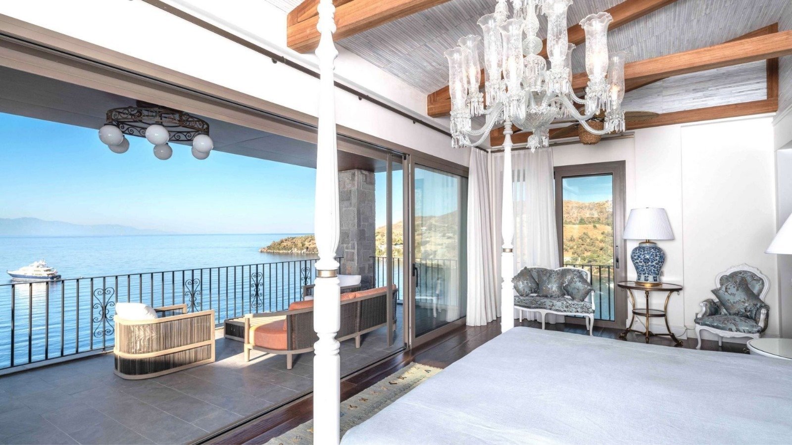 Exclusive Waterfront Estate: A Modern Masterpiece Of Luxury And Privacy! Estate in Bodrum, Muğla, Turkey 1 - 15015337