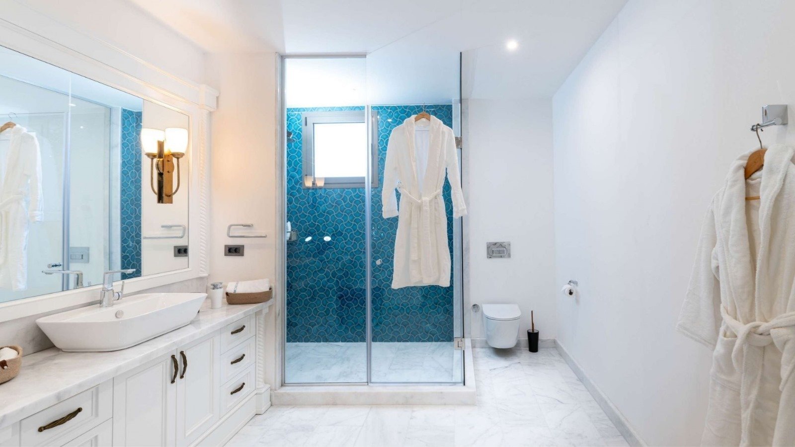 Exclusive Waterfront Estate: A Modern Masterpiece Of Luxury And Privacy! Estate in Bodrum, Muğla, Turkey 1 - 15015337