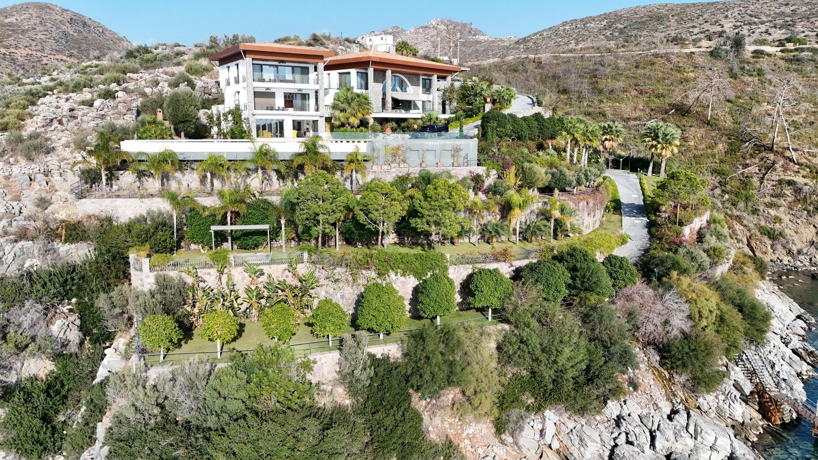 Exclusive Waterfront Estate: A Modern Masterpiece Of Luxury And Privacy! Estate in Bodrum, Muğla, Turkey 1 - 15015337