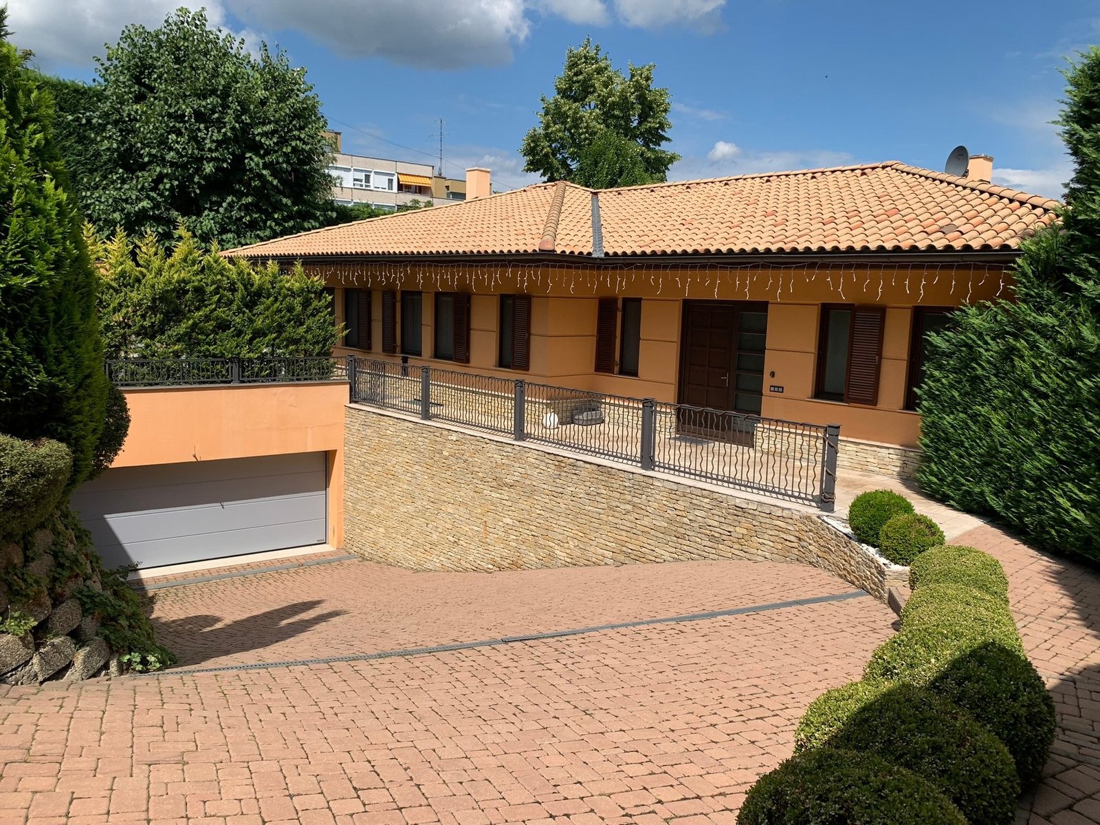 Luxury Family House Budapest Ii. District Zöldmál House in Budapest, Hungary 1 - 15273096