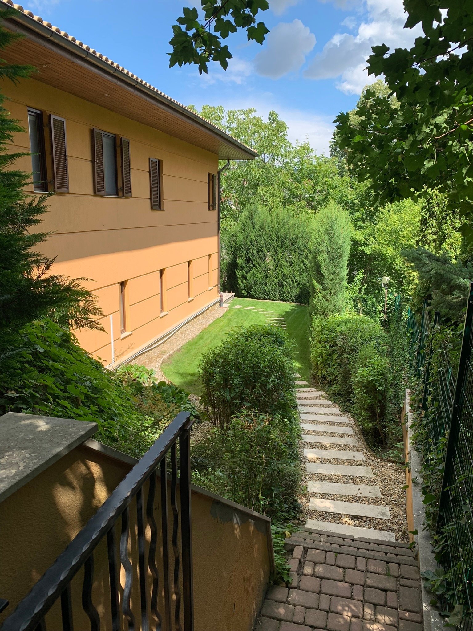 Luxury Family House Budapest Ii. District Zöldmál House in Budapest, Hungary 1 - 15273096