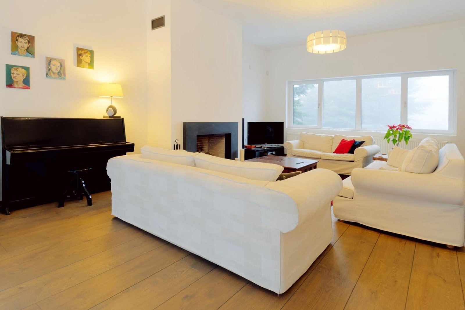 House in Budapest, Hungary 1 - 15465666