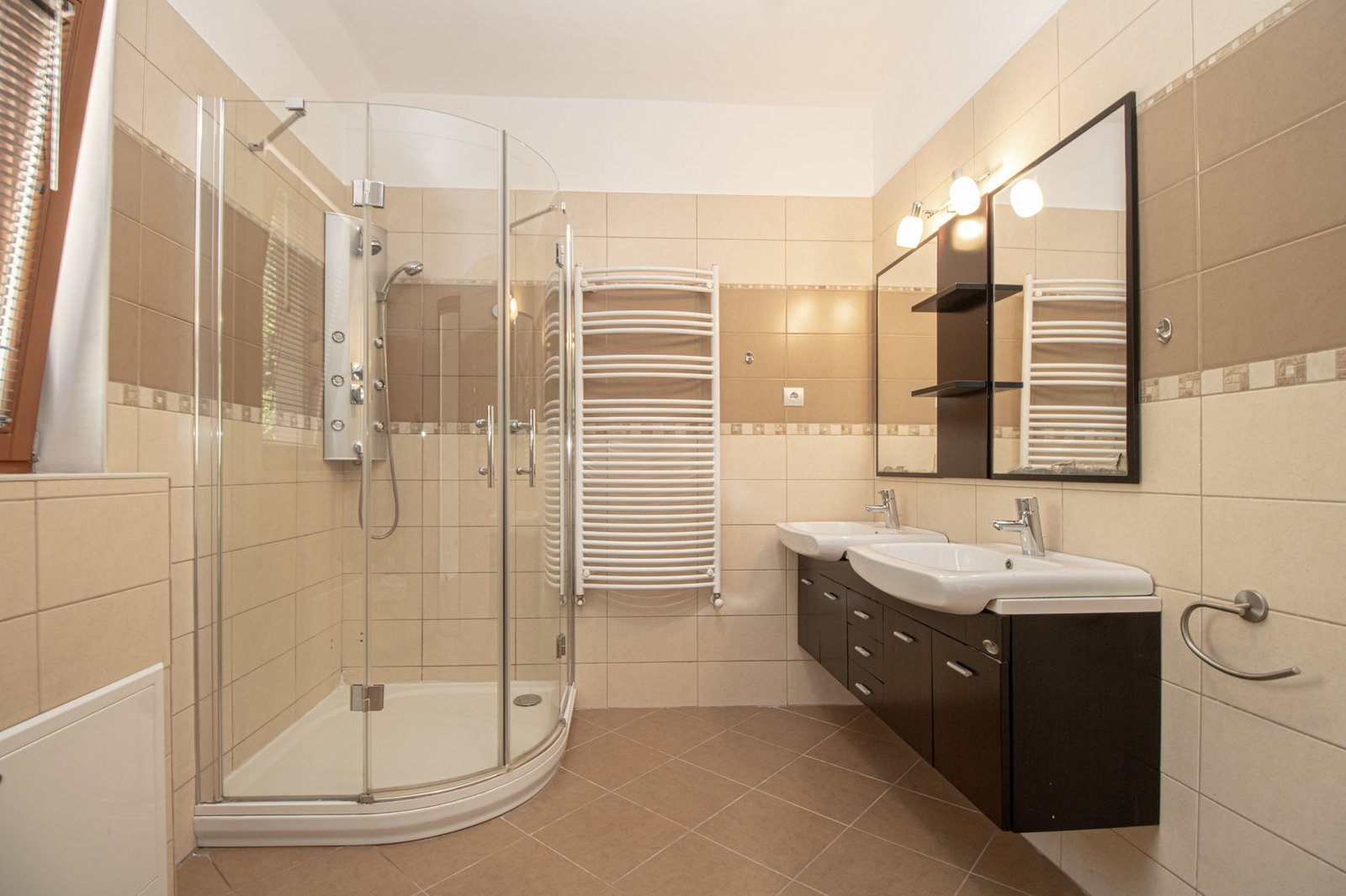 House in Budapest, Hungary 1 - 15583091