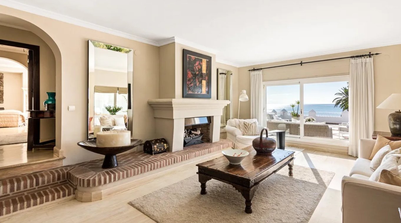 Iconic Beachfront Estate With Panoramic Sea Views House in Marbella,Malaga Province, Spain 1 - 16177568