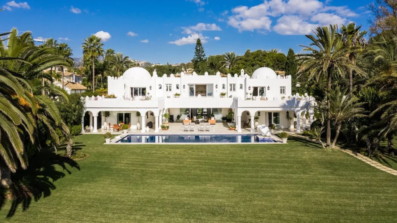 Iconic Beachfront Estate With Panoramic Sea Views House in Marbella,Malaga Province, Spain 1 - 16177568