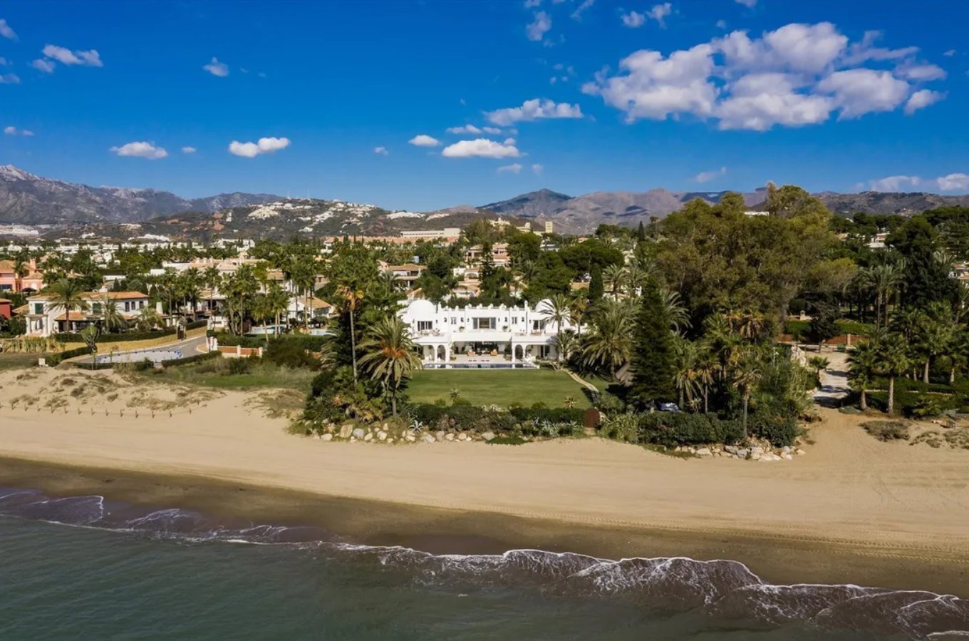 Iconic Beachfront Estate With Panoramic Sea Views House in Marbella,Malaga Province, Spain 1 - 16177568