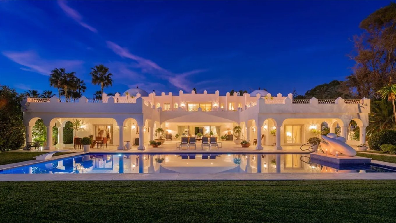 Iconic Beachfront Estate With Panoramic Sea Views House in Marbella,Malaga Province, Spain 1 - 16177568
