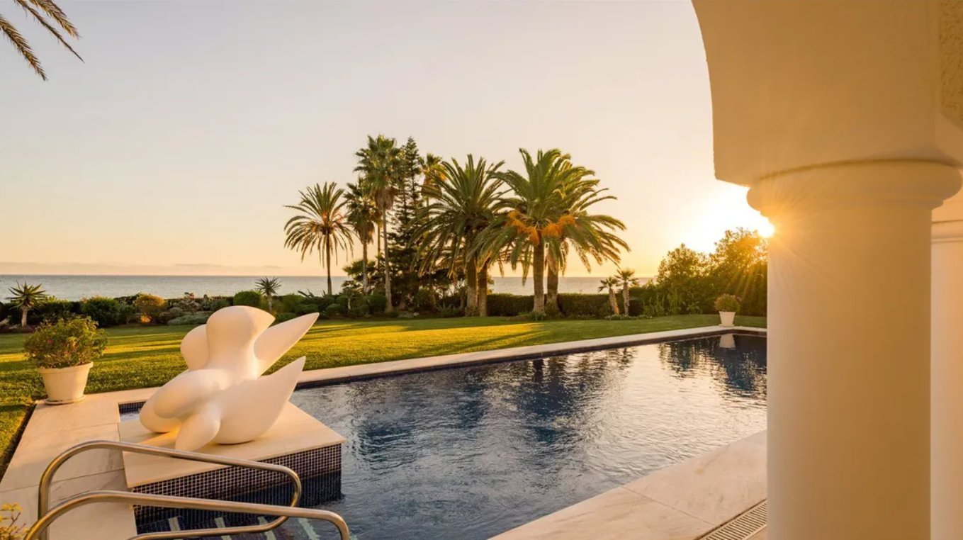 Iconic Beachfront Estate With Panoramic Sea Views House in Marbella,Malaga Province, Spain 1 - 16177568