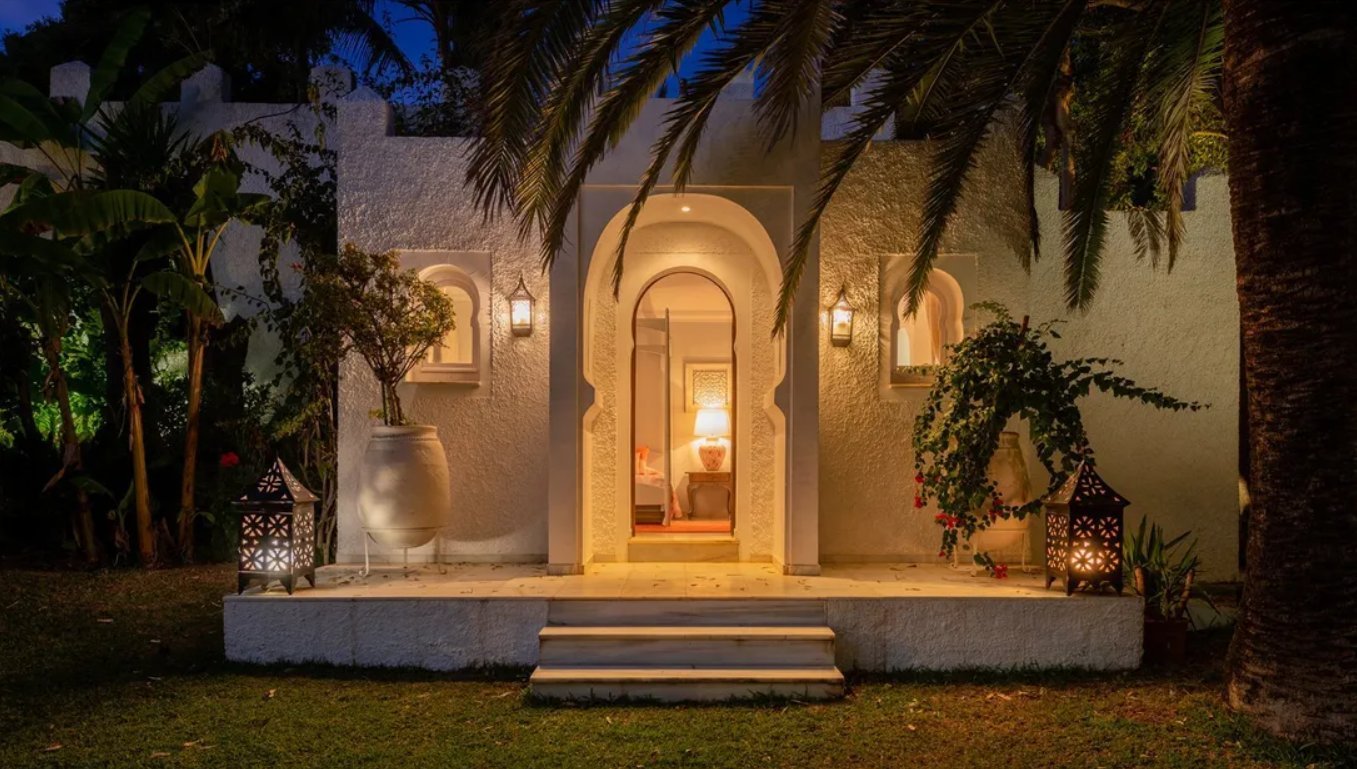 Iconic Beachfront Estate With Panoramic Sea Views House in Marbella,Malaga Province, Spain 1 - 16177568