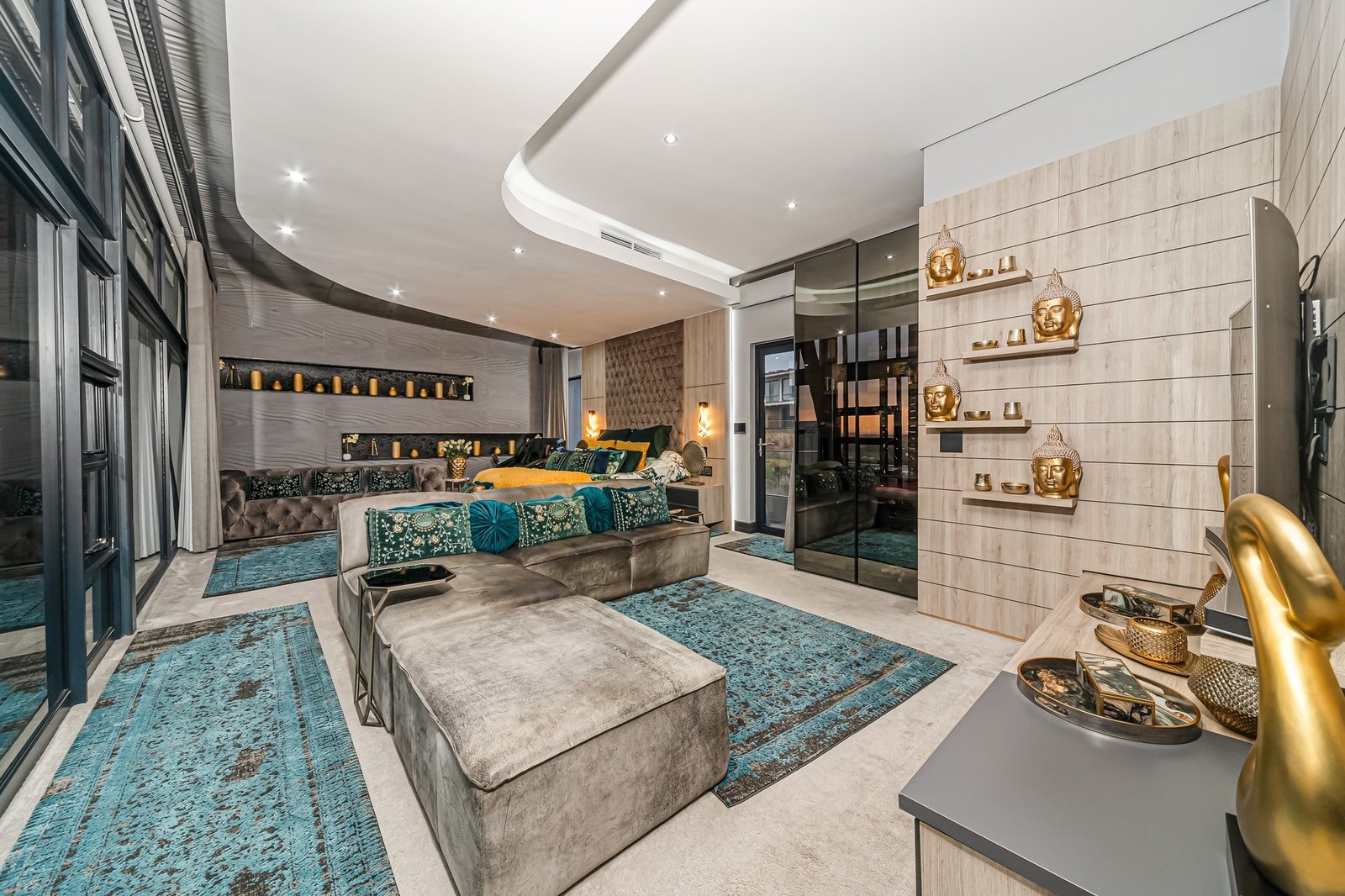 Luxurious 6 Bedroom Masterpiece For Sale In Steyn City House in Midrand, Gauteng, South Africa 1 - 14839358