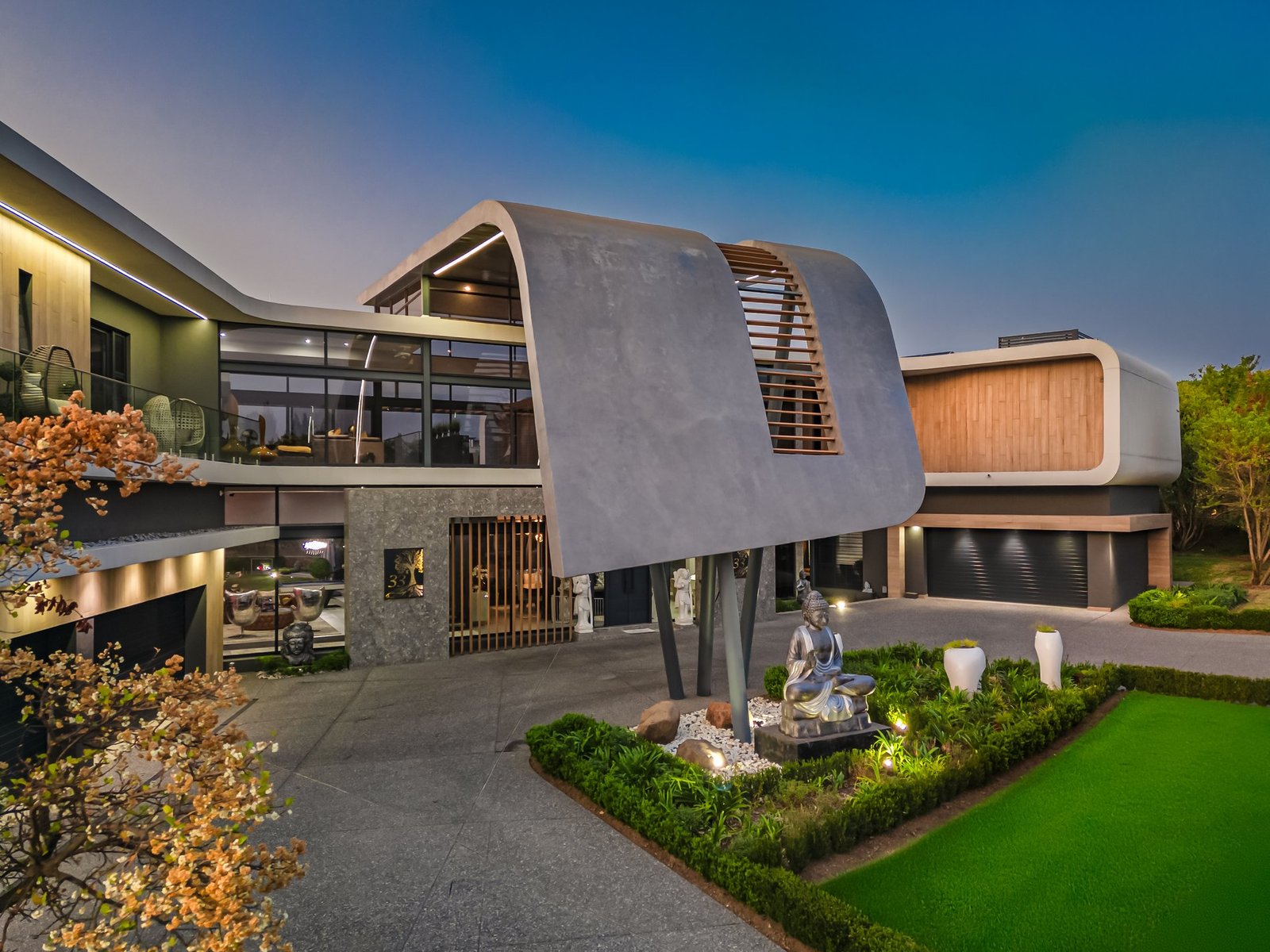 Luxurious 6 Bedroom Masterpiece For Sale In Steyn City House in Midrand, Gauteng, South Africa 1 - 14839358