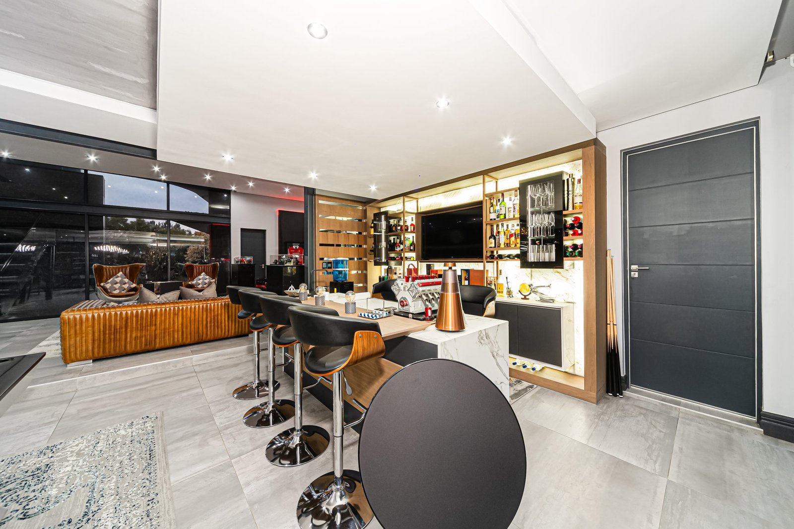 Luxurious 6 Bedroom Masterpiece For Sale In Steyn City House in Midrand, Gauteng, South Africa 1 - 14839358