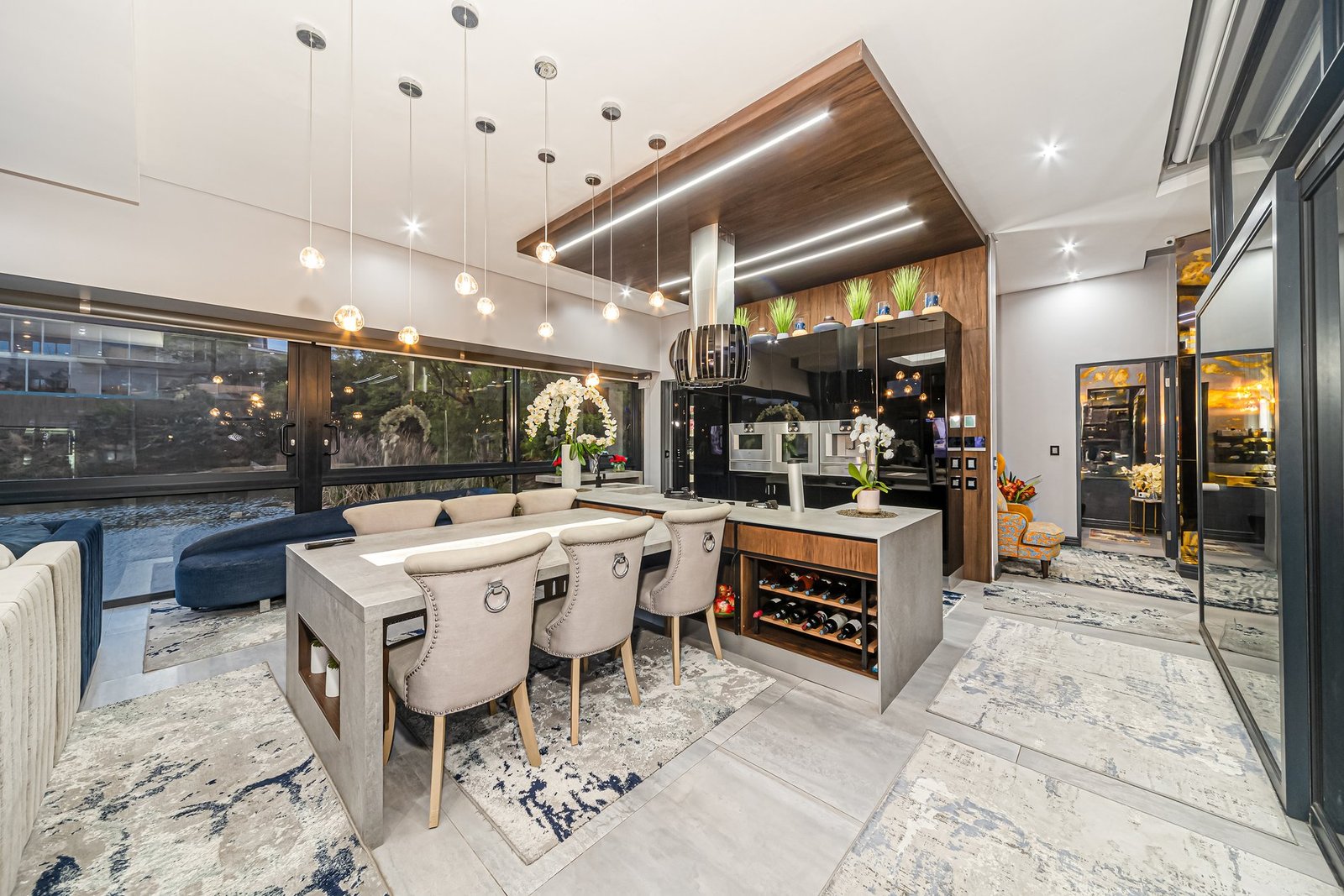 Luxurious 6 Bedroom Masterpiece For Sale In Steyn City House in Midrand, Gauteng, South Africa 1 - 14839358