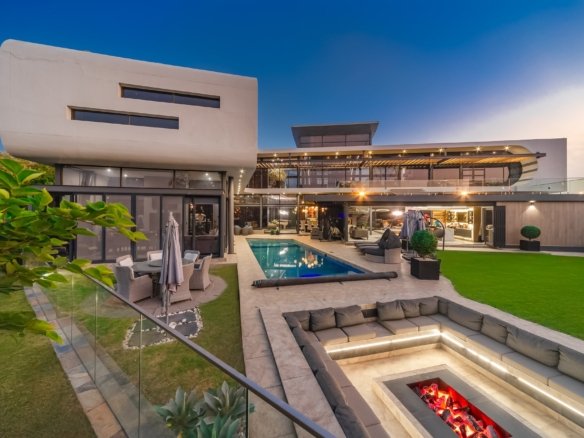 House in Midrand, Gauteng, South Africa 1 - 14839358