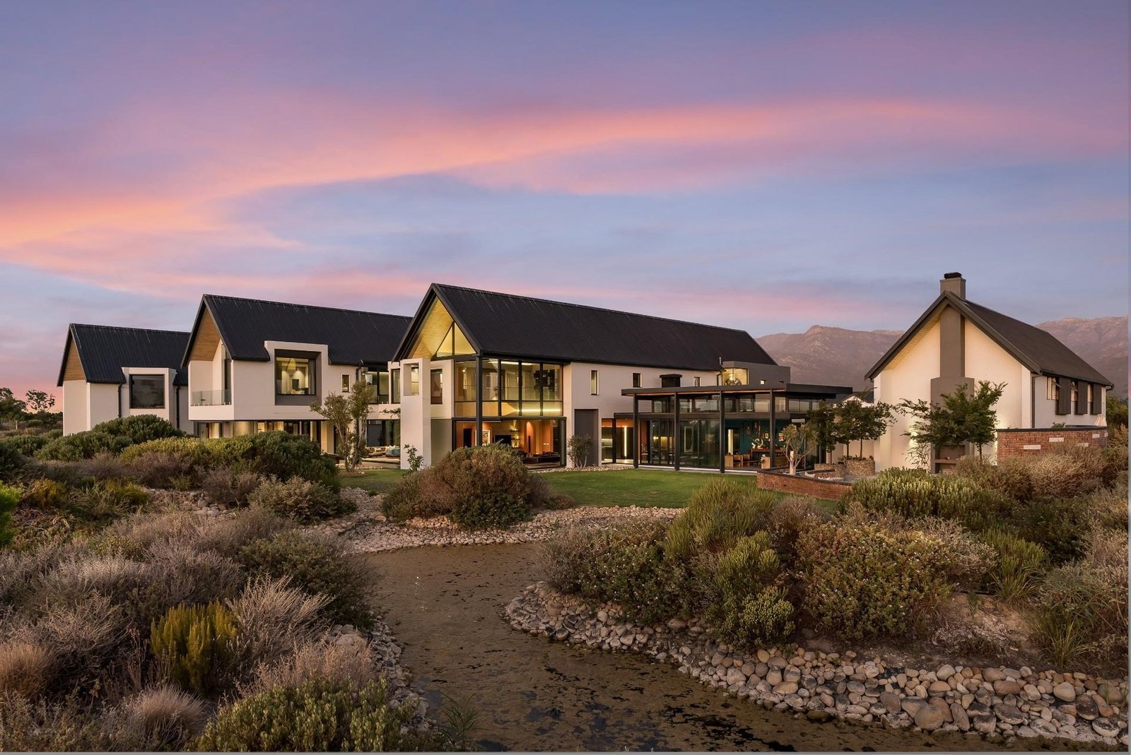 House Paarl House in Paarl, Western Cape, South Africa 1 - 15853703