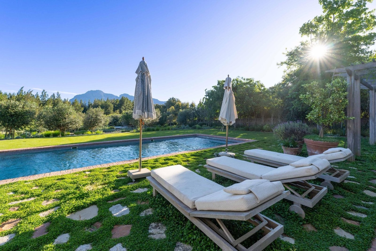 House Paarl House in Paarl, Western Cape, South Africa 1 - 16372122