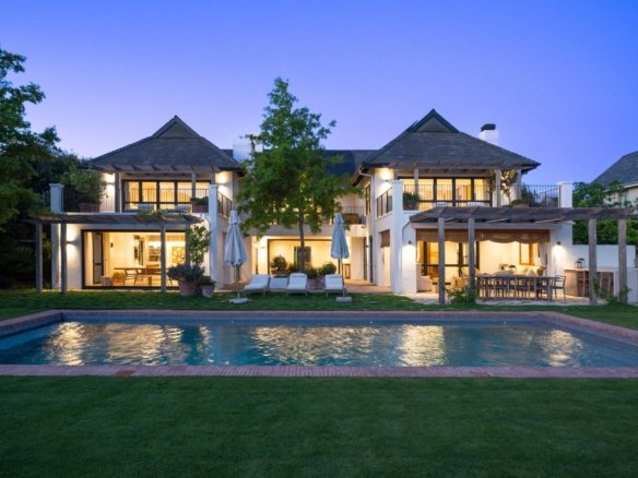 House in Paarl, Western Cape, South Africa 1 - 16372122