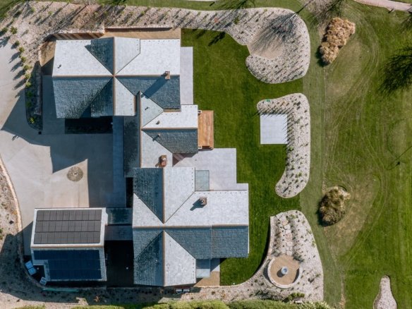 House in Wanaka, Otago, New Zealand 1 - 16299151