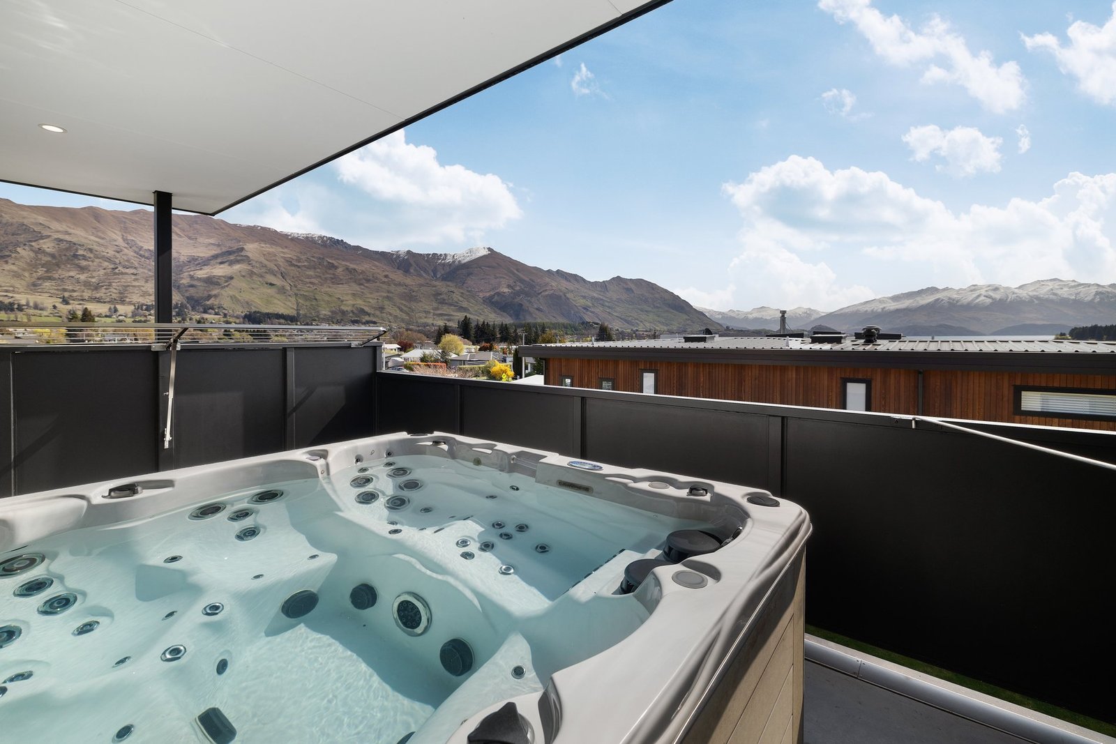 House in Wanaka, Otago, New Zealand 1 - 16299160